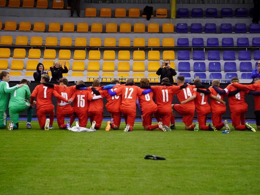 ŽÁCI NEPROHRÁLI ANI NA HLAVNÍM STADIONU V JIHLAVĚ