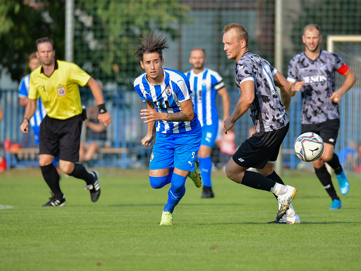 Aktualizováno: HOSTÉ UBRÁNILI NEJTĚSNĚJŠÍ VÍTĚZSTVÍ: VÍTKOVICE - POLANKA 0:1