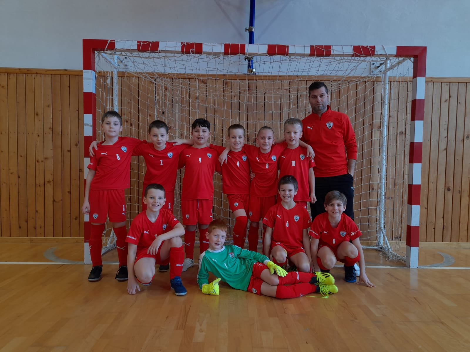 U9 PRVNÍ MÍSTO SE STOPROCENTNÍ BILANCÍ